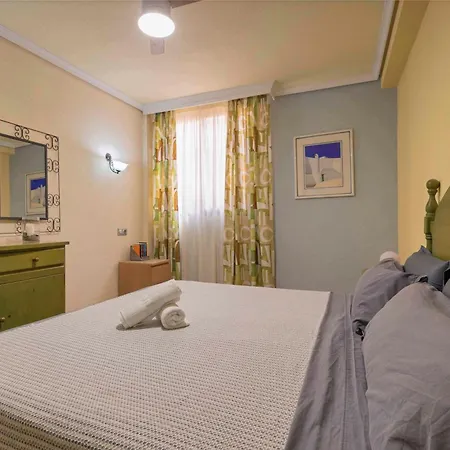 Paradise Court 1 Bedroom With Pool, Apartamento Costa Adeje (Tenerife)