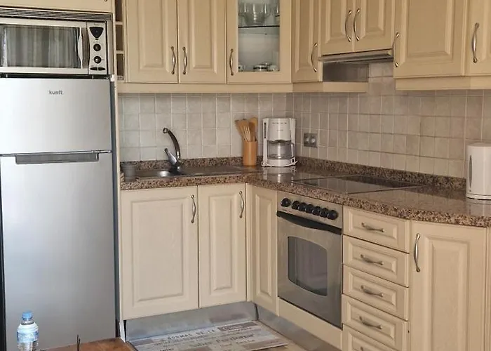 Paradise Court 1 Bedroom With Pool, Apartamento