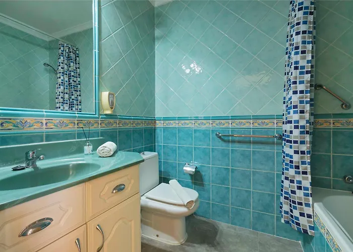 Paradise Court 1 Bedroom With Pool, Apartamento Costa Adeje (Tenerife)