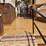Appartamento Paradise Court 1 Bedroom With Pool, *