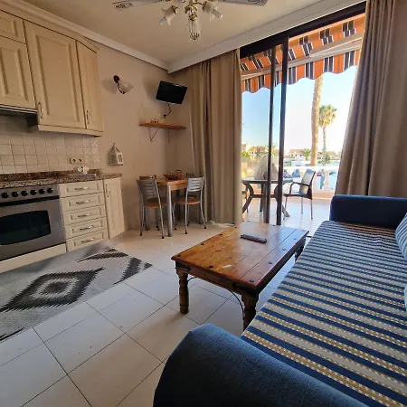 Апартаменты Paradise Court 1 Bedroom With Pool,